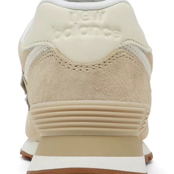 New Balance Beige Sneakers sz 7.5 - Picture 3 of 8